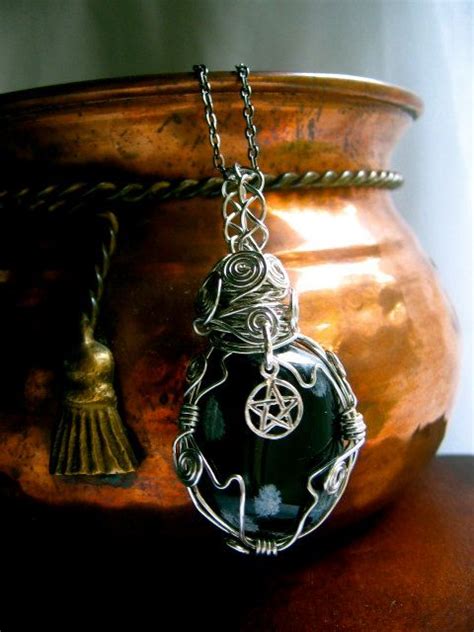 Obsidian amulet of darkness